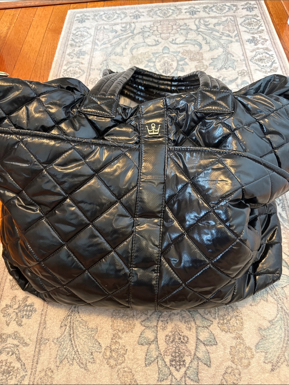 Oliver Thomas XL wanderlust bag- black quilted carry all